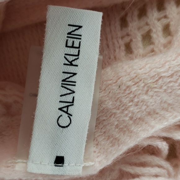 Calvin Klein Pink Knit  Scarf/Wrap - Picture 4 of 5